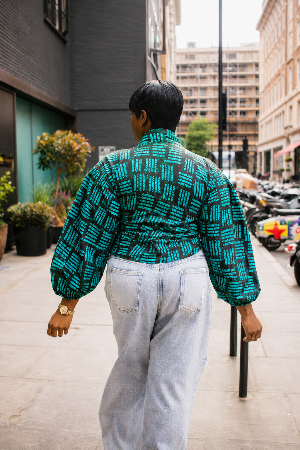 The Afio Wrap Top